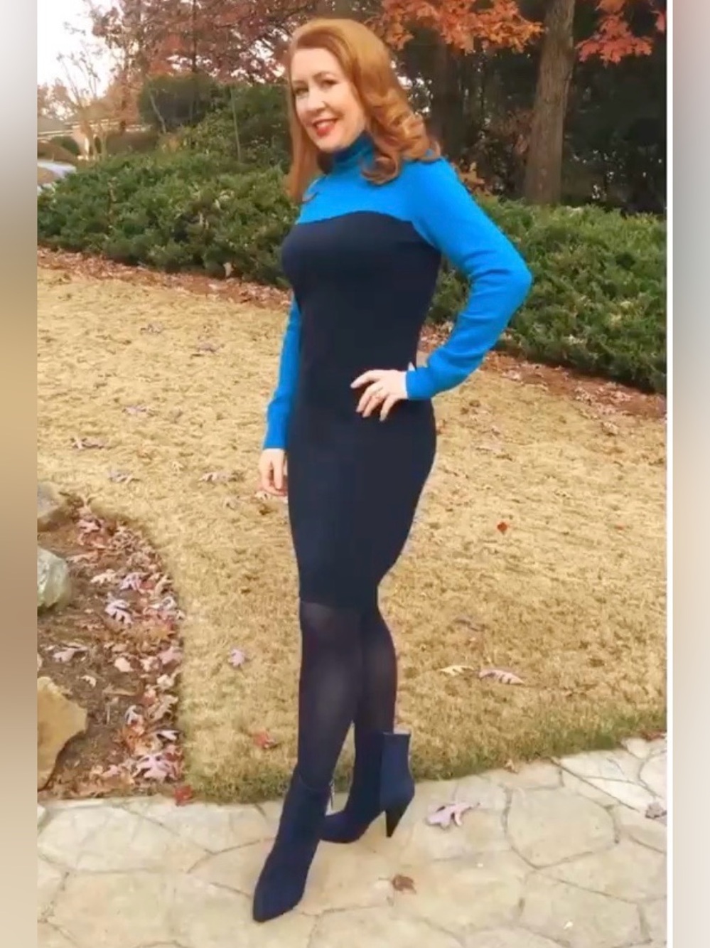 C. Wonder Blue & Navy Colorblock Long-Sleeve Knit Sweater Dress-LIKE NEW